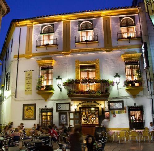 Апартаменты El Patio De San Miguel Кордова Экстерьер фото