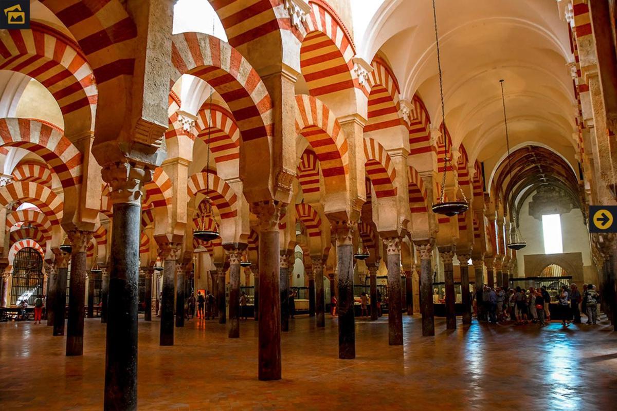 Апартаменты El Patio De San Miguel Кордова Экстерьер фото